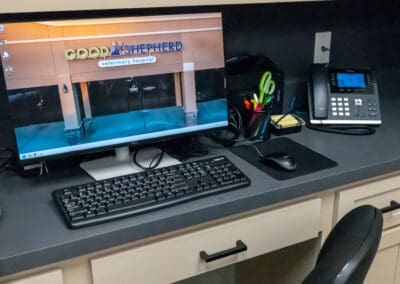 Desktop and phone installed by Kamadeyle Solutions